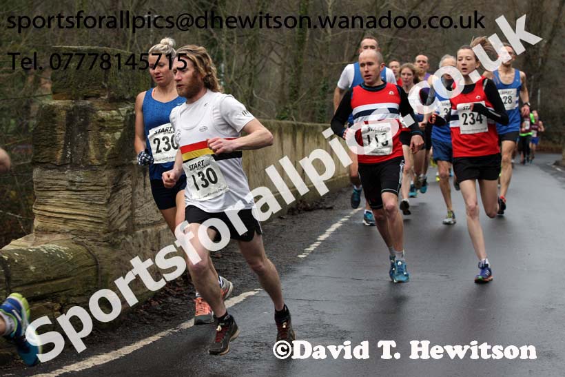 Morpeth Harriers 11k Road Race. Photo: David T. Hewitson/Sports for All Pics